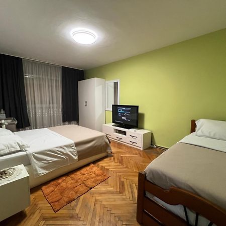 Downtown Retreat "Spiranca" Apartment Tirana Exterior photo